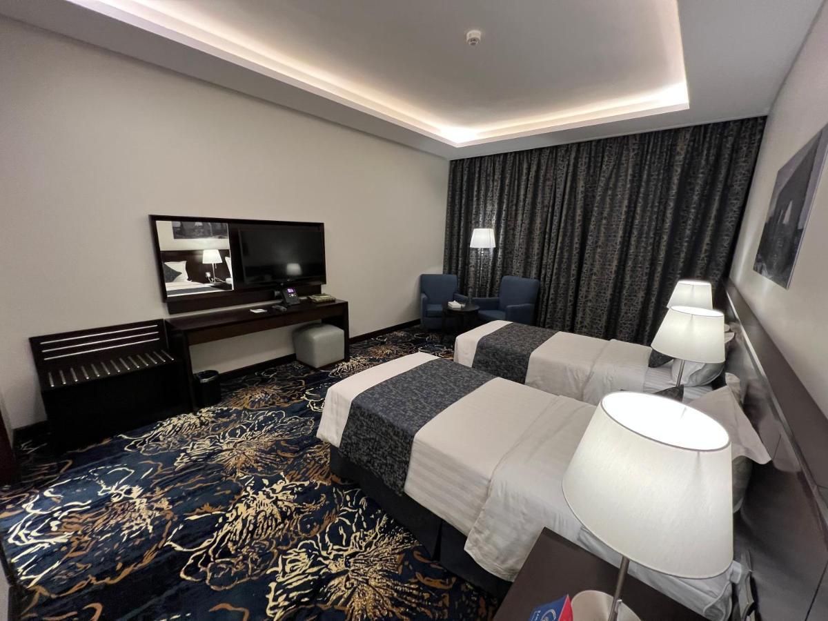Zaha Taiba Hotel Медина Экстерьер фото